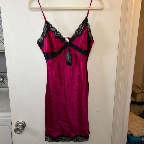 NWT Victoria's Secret Silk Hot Pink Slip Dress Black Lace Nightgown Chemise  Sz L - threedaughtersproperties.com